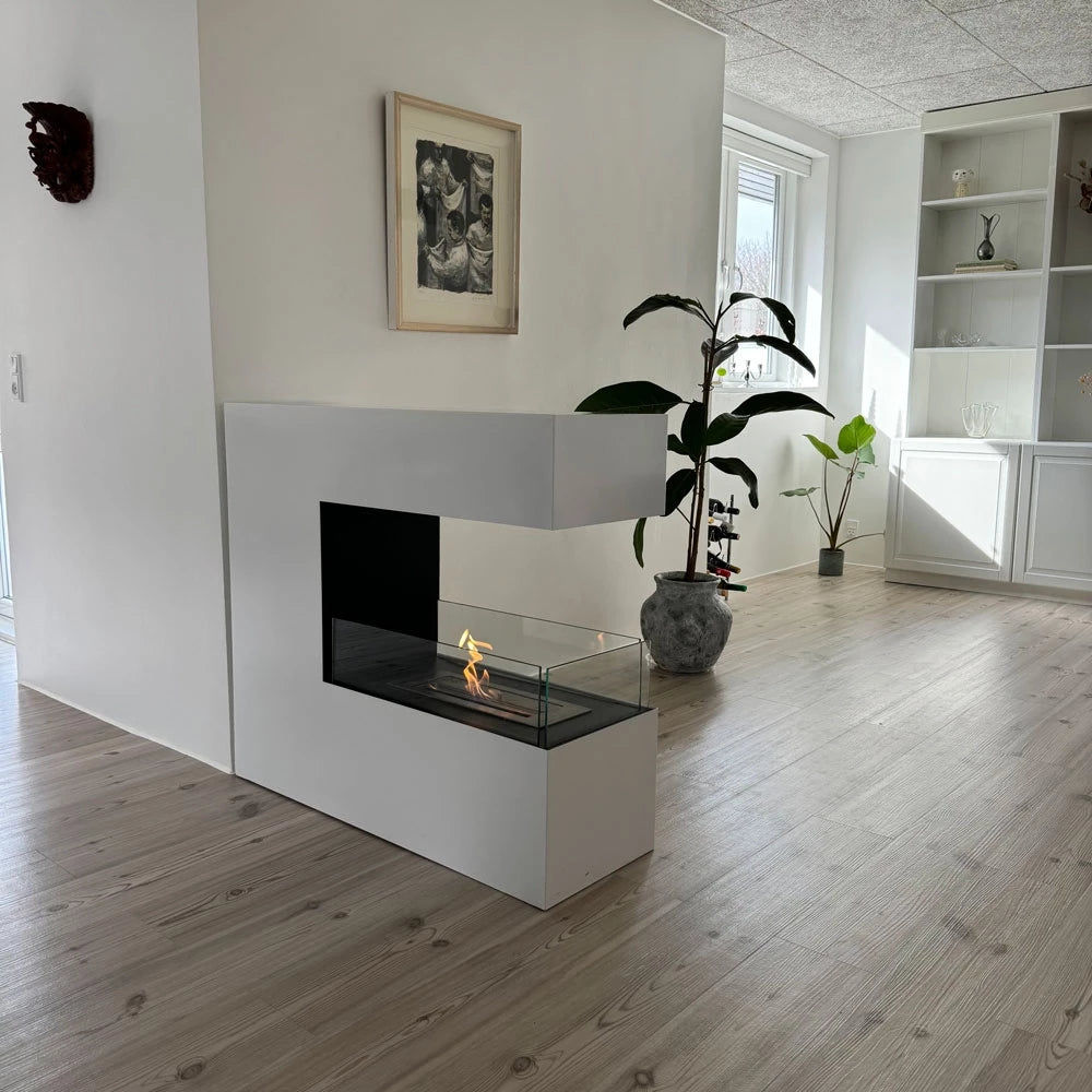 ScandiFlames Topeka White 3-Sided Bio Fireplace in Steel